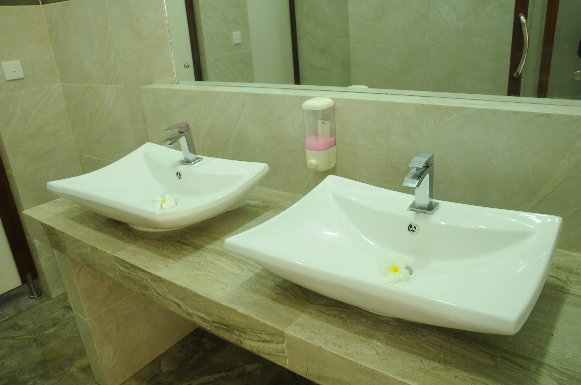 Serendib Beach Hotel Bentota Ngoại thất bức ảnh